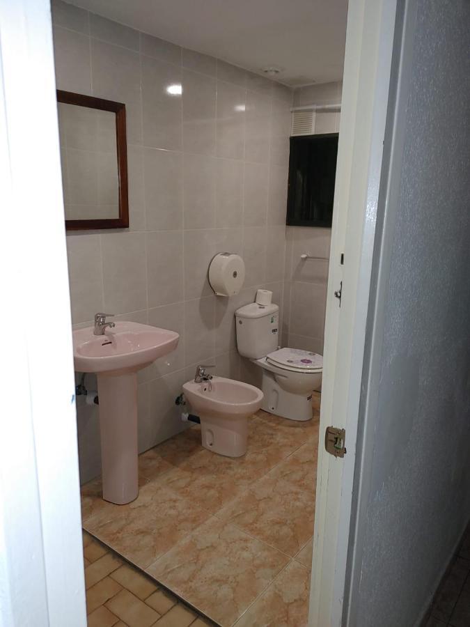 Hostal Sol Celeste 료렛 드 마르 외부 사진