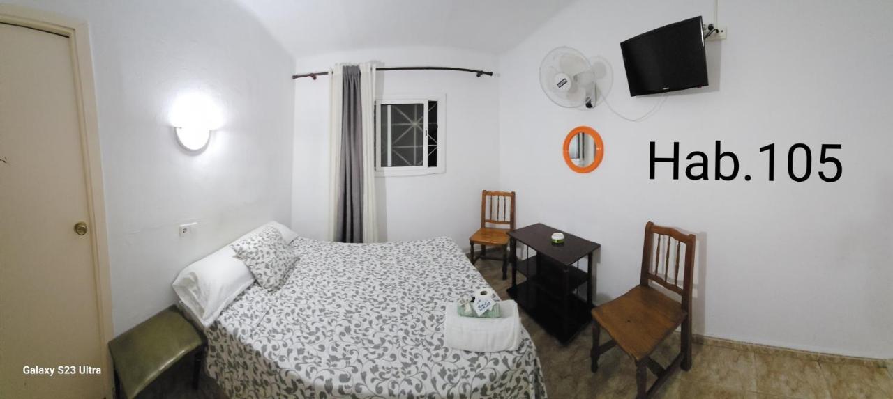 Hostal Sol Celeste 료렛 드 마르 외부 사진