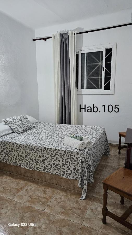 Hostal Sol Celeste 료렛 드 마르 외부 사진