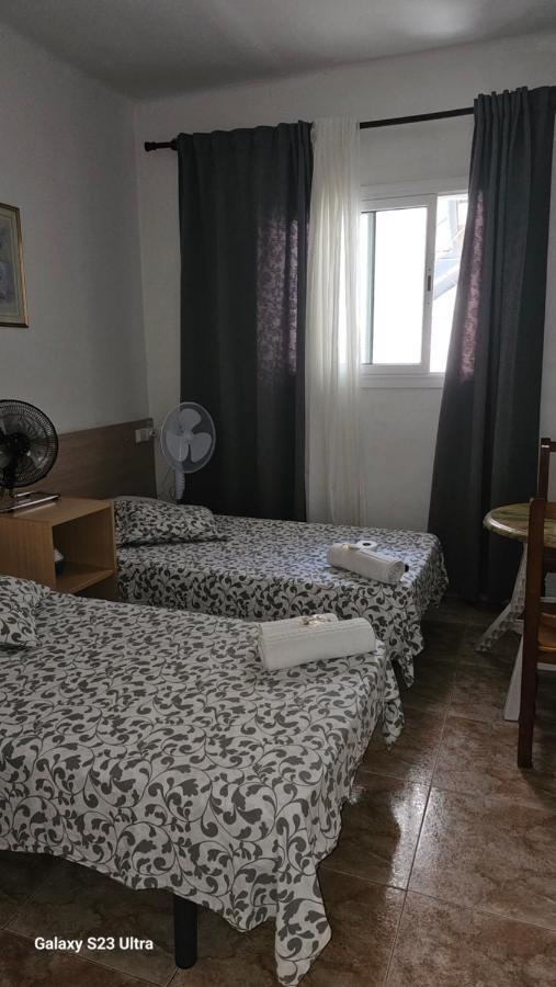 Hostal Sol Celeste 료렛 드 마르 외부 사진