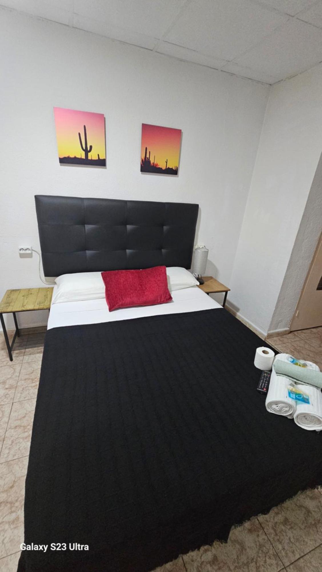 Hostal Sol Celeste 료렛 드 마르 외부 사진