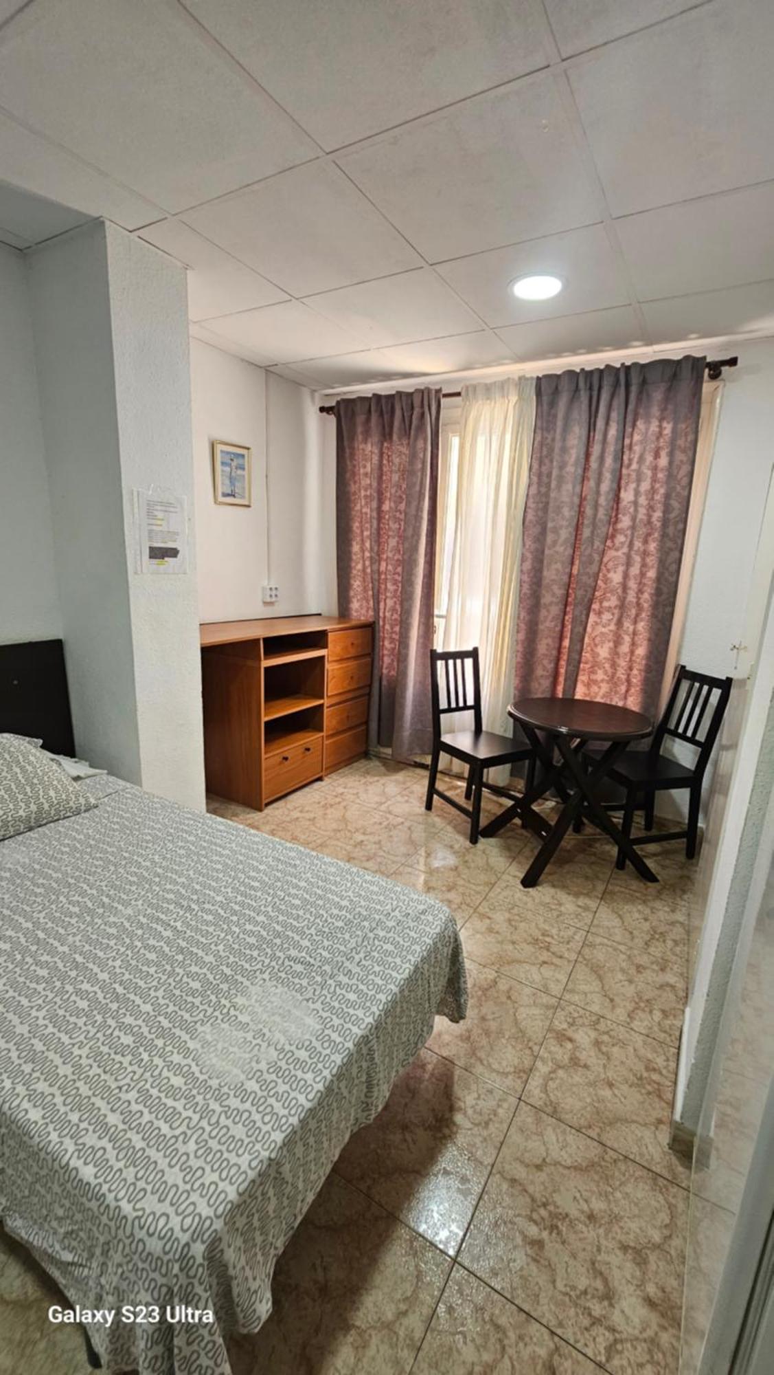 Hostal Sol Celeste 료렛 드 마르 외부 사진